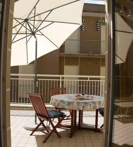 Souvenir 6 Apartamento