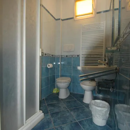 Appartement Souvenir 6 *